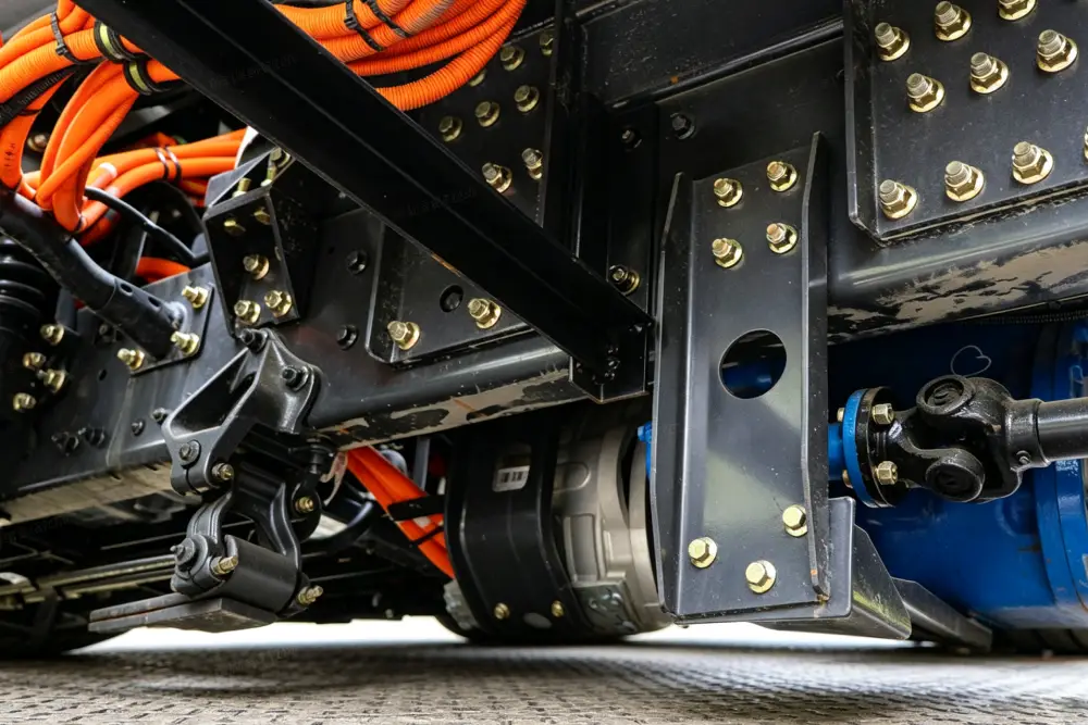 4×2 Battery Electric Refuse Compactor Truck with Jenwyn Tech 80 kW 160 kW electric motor -2