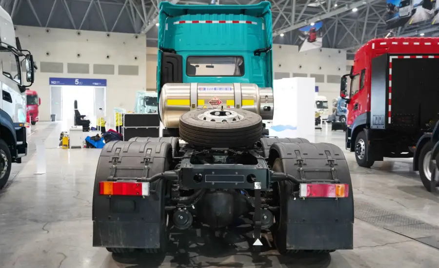 6x4 HCV with 170 kW EV Range Extenders + 315 kW 510 kW traction motor