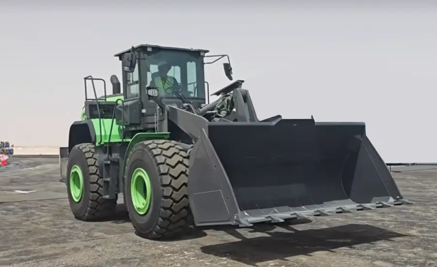 wheel loader with jenwyn tech ev range extender