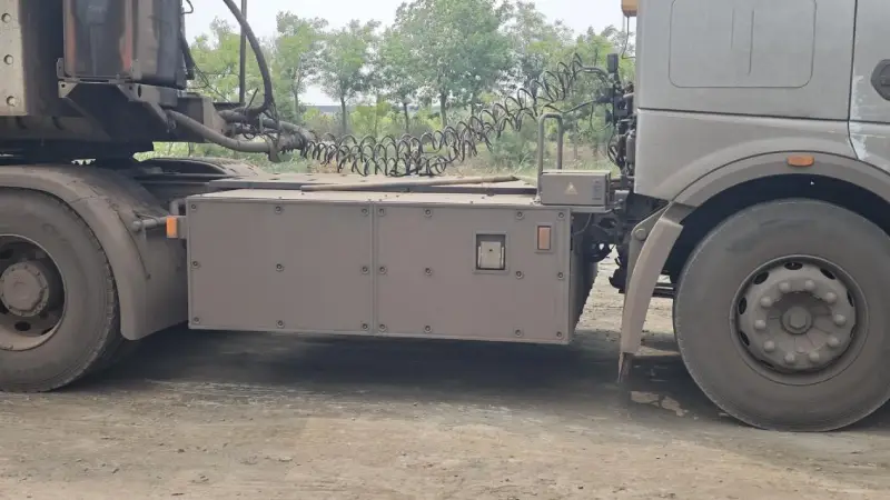 Battery layout for the electric heavy-duty trucks