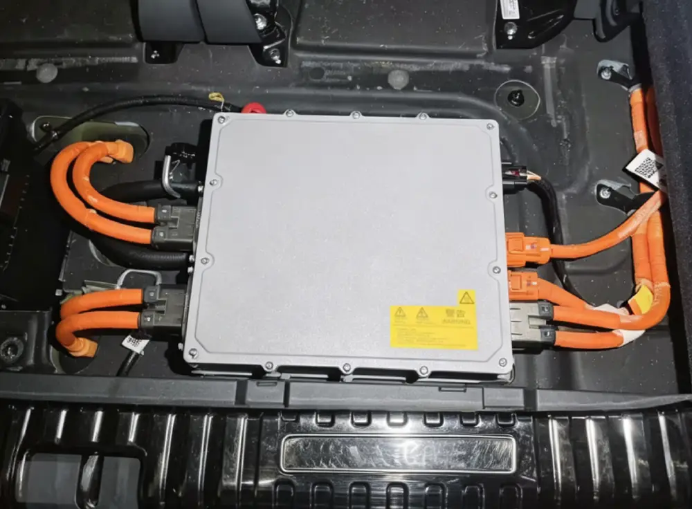 onboard charger installed on the EV SUV 800v bidirectional obc +dcdc