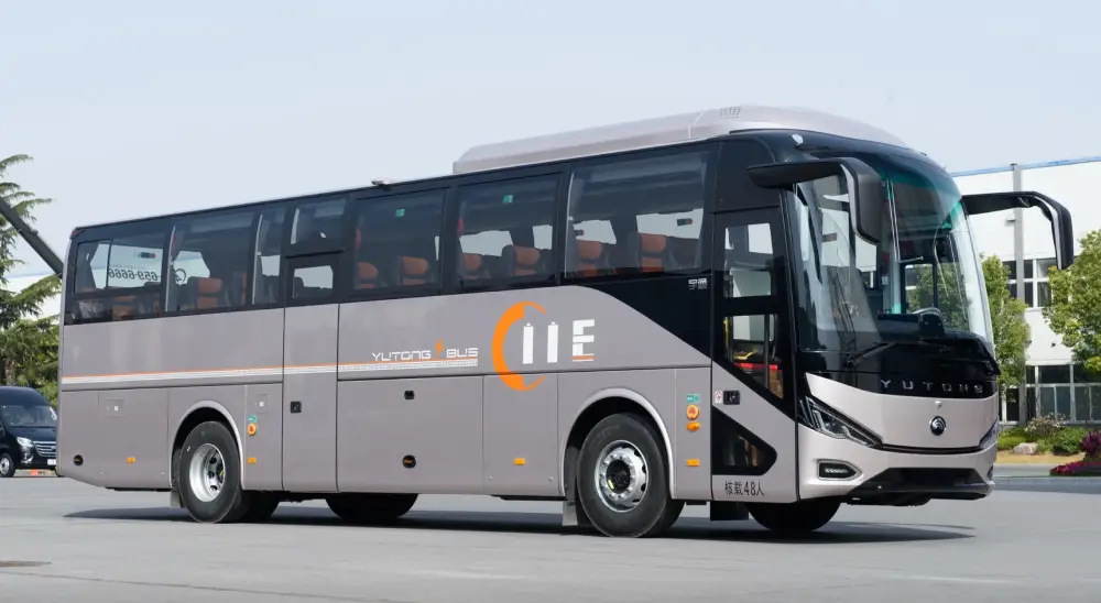 Yutong C11E electric bus with 579.6V electric bus voltage platform