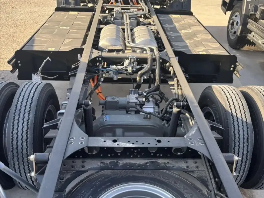 electric Central Drive vs. Electric Axle in Heavy Electric Trucks