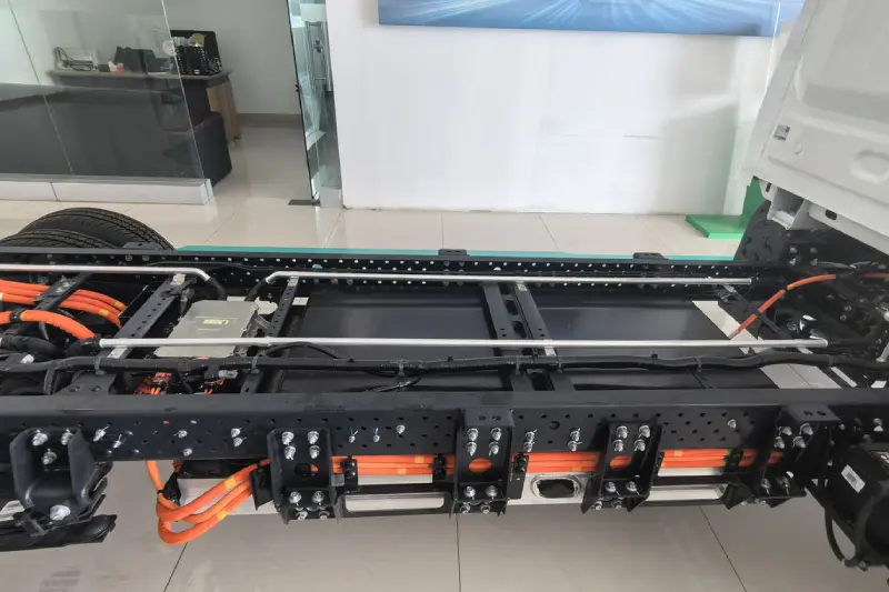 electric light truck battery layout - single battery pack